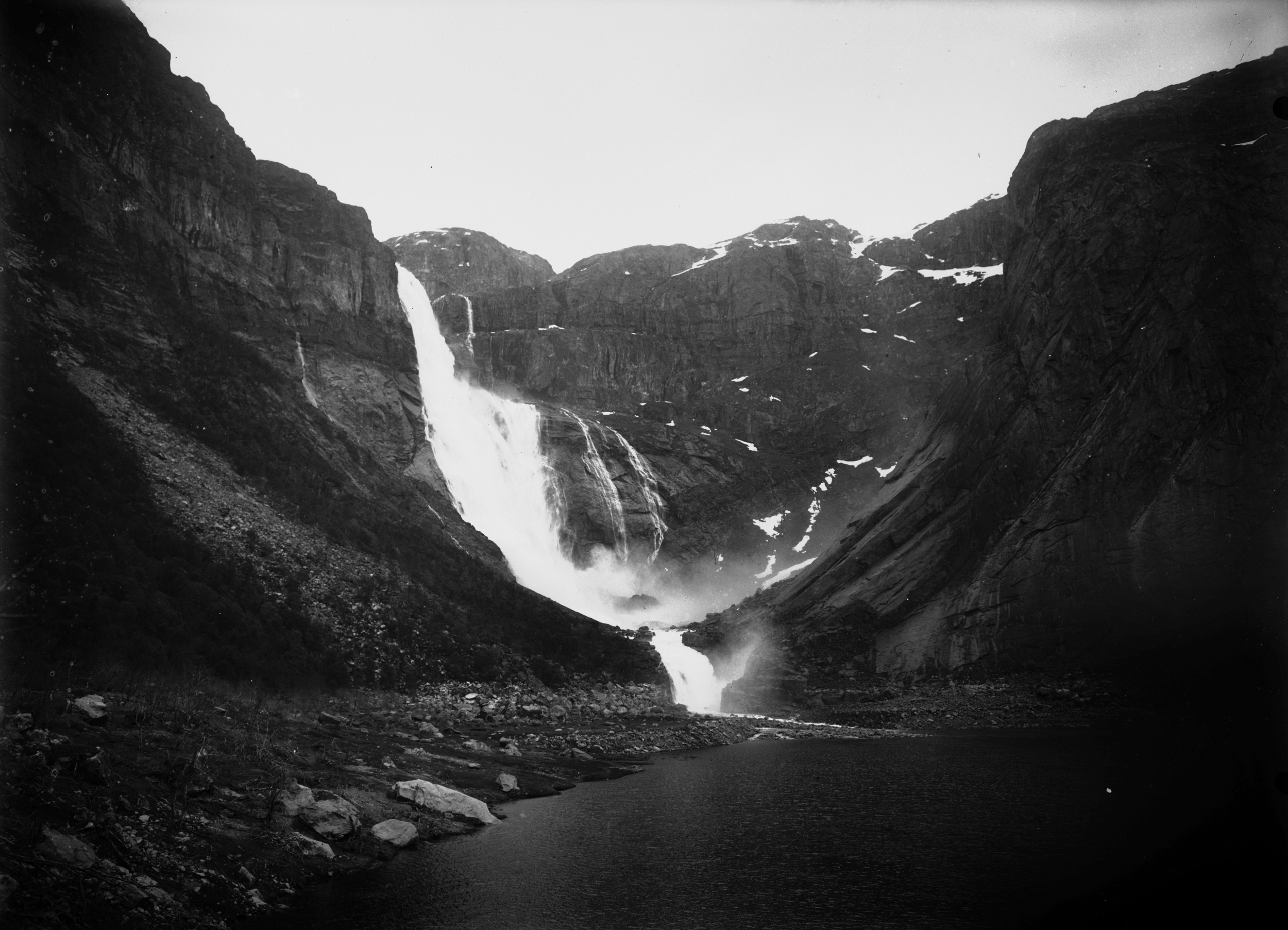 En fossespekulant i verdensmarkedet – hvordan Norge ble en global ...